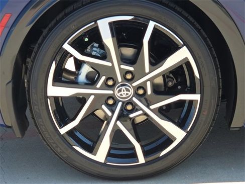 New 2026 Toyota Prius Plug-In Hybrid image 9