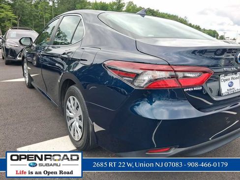 Used 2021 Toyota Camry LE FWD image 31
