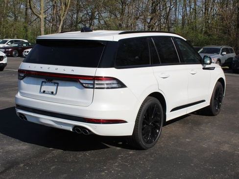 New 2026 Lincoln Aviator Reserve AWD/4WD image 3