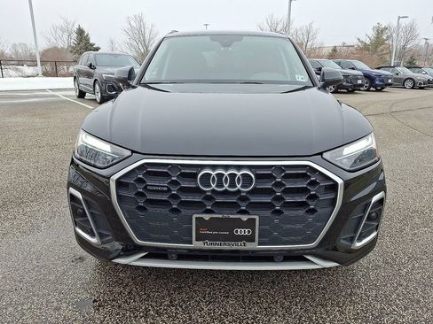 Certified 2023 Audi Q5 2.0T Premium w/ Convenience Package image 2