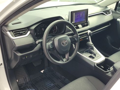 Certified 2025 Toyota RAV4 XLE AWD/4WD image 18