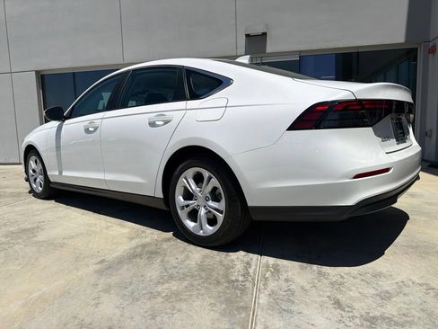 Used 2025 Honda Accord LX image 5