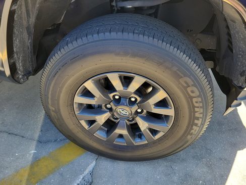 Used 2023 Toyota Tacoma SR5 image 6