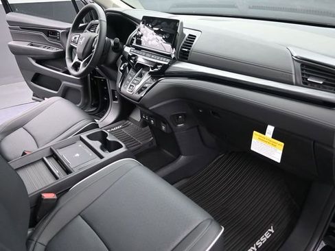 New 2026 Honda Odyssey Elite image 16
