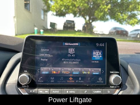 Used 2023 Nissan Rogue SV w/ SV Premium B Package FWD image 20