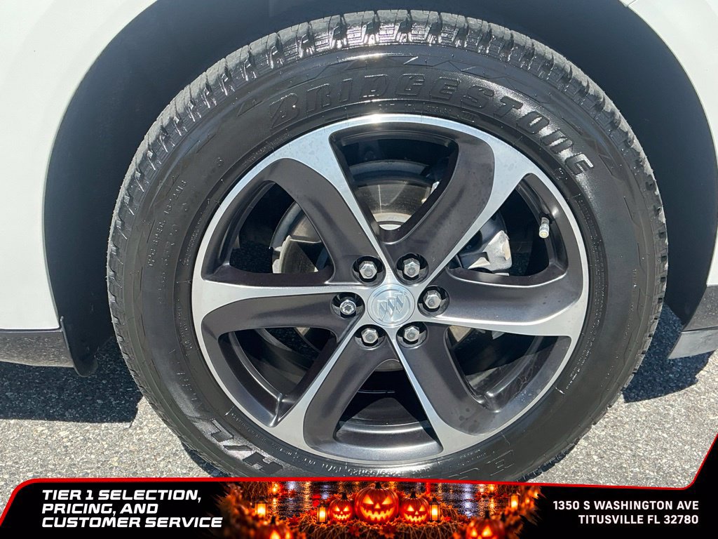 Used 2021 Buick Enclave Essence w/ Sport Touring Edition FWD image 11