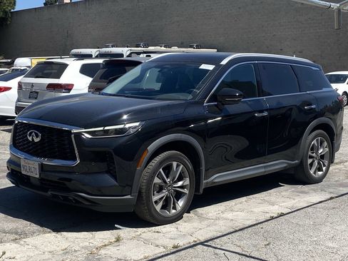 Certified 2023 INFINITI QX60 Luxe w/ Cargo Package FWD image 2