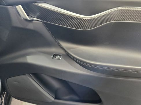 Used 2017 Tesla Model X 75D image 6