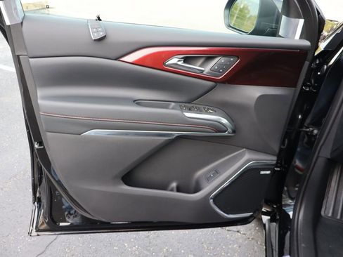 New 2026 Chevrolet Traverse RS AWD/4WD image 4