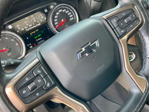 Used 2021 Chevrolet Silverado 1500 High Country w/ Technology Package AWD/4WD image 41