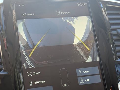 Used 2016 Volvo XC90 T6 Momentum w/ Momentum Plus Package image 15