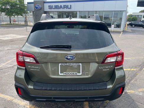 Used 2018 Subaru Outback 3.6R Limited AWD/4WD image 7