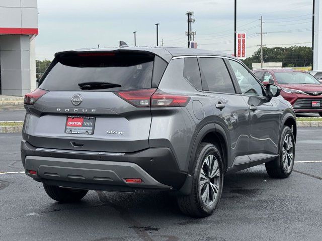 Used 2023 Nissan Rogue SV AWD/4WD image 5