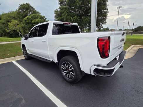 Used 2023 GMC Sierra 1500 AT4 w/ AT4 Premium Package AWD/4WD image 4