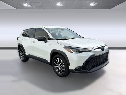 Used 2024 Toyota Corolla Cross AWD Hybrid image 7
