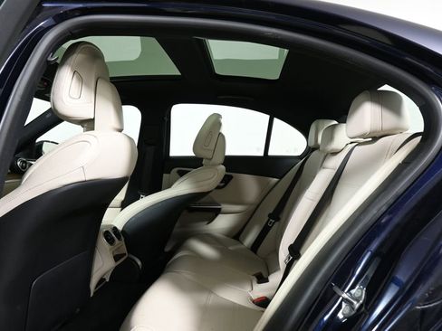 Used 2022 Mercedes-Benz C 300 4MATIC Sedan image 7