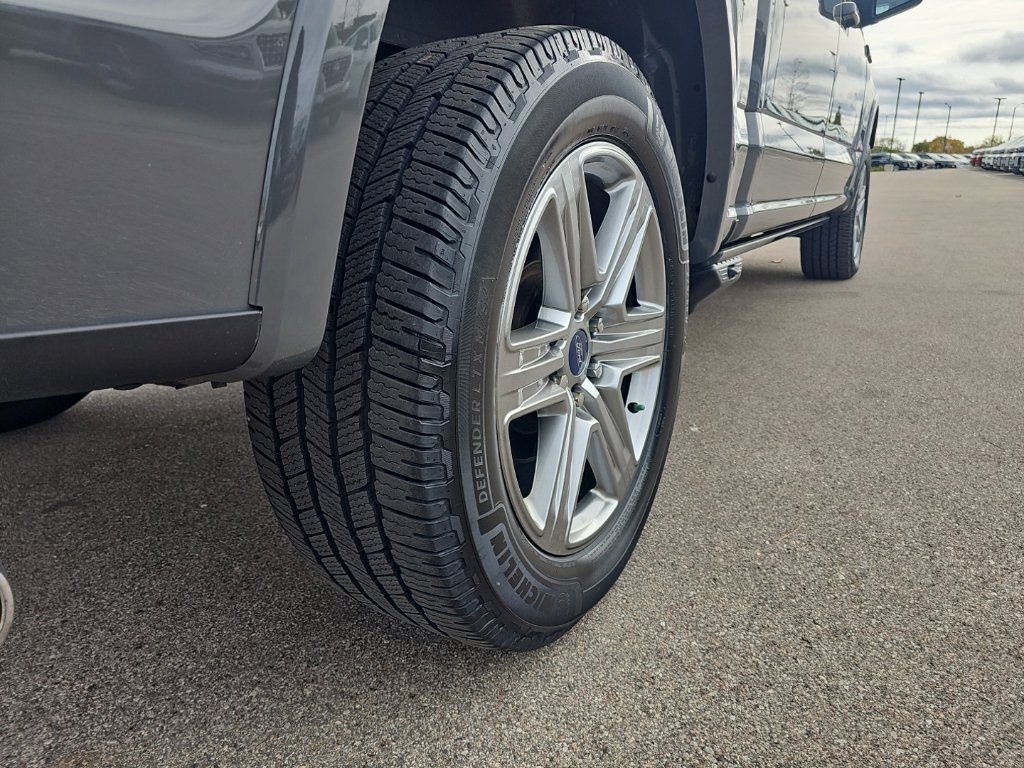 Used 2018 Ford F150 Lariat w/ Equipment Group 502A Luxury AWD/4WD image 37