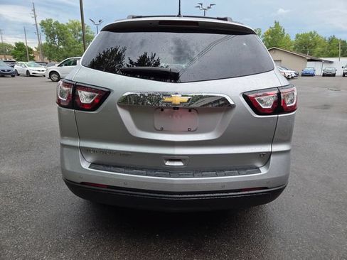 Used 2017 Chevrolet Traverse LT AWD/4WD image 5
