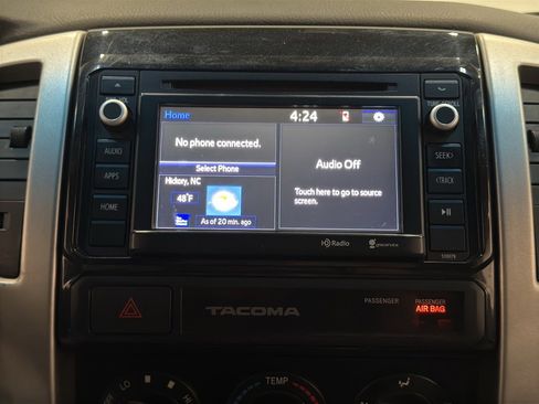 Used 2015 Toyota Tacoma PreRunner w/ TRD Sport Package image 21