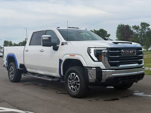Used 2024 GMC Sierra 3500 SLT w/ SLT Convenience Package AWD/4WD image 1