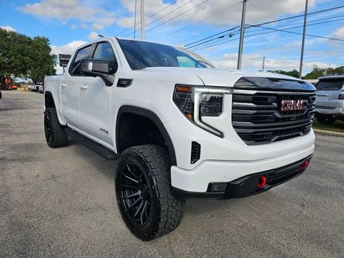 Used 2025 GMC Sierra 1500 AT4 w/ AT4 Premium Package image 8