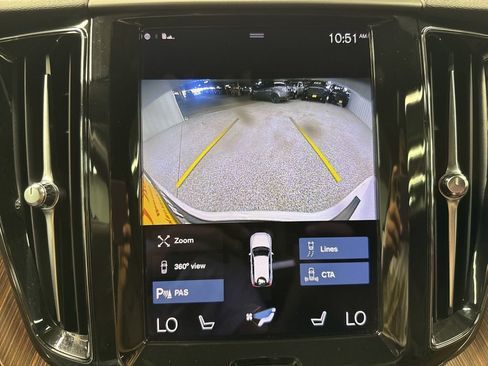 Used 2021 Volvo XC60 T5 Momentum w/ Advanced Package AWD/4WD image 24