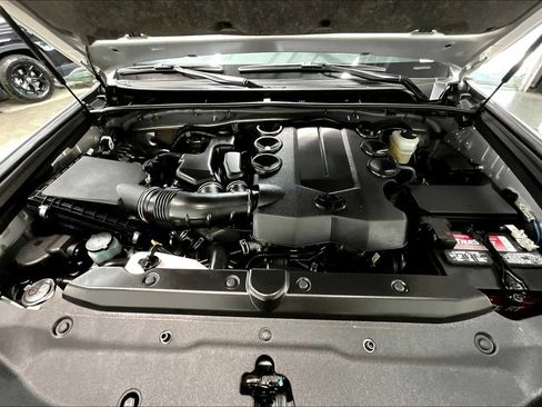 Used 2023 Toyota 4Runner Limited image 13