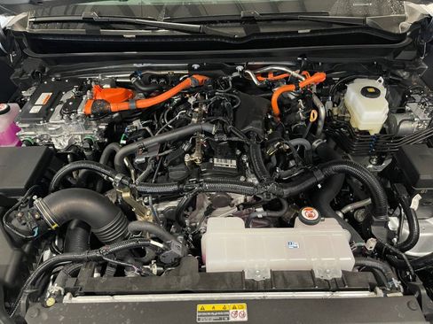 Used 2025 Toyota Tacoma Limited image 22