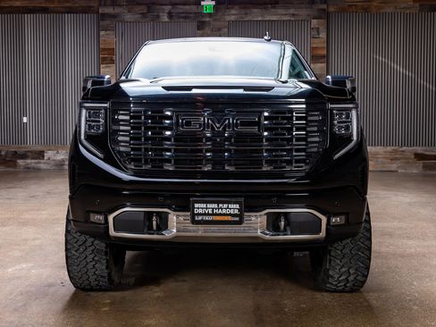 Used 2023 GMC Sierra 1500 Denali Ultimate image 2