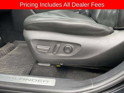 Used 2020 Toyota Highlander Limited AWD/4WD image 24