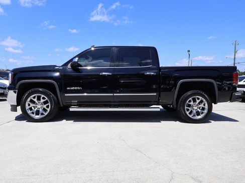Used 2018 GMC Sierra 1500 SLT AWD/4WD image 3