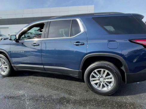 Certified 2023 Chevrolet Traverse LT image 3