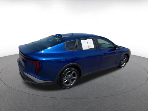 Used 2025 Kia K4 FWD image 15