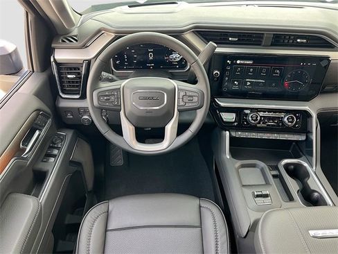 New 2026 GMC Sierra 2500 Denali w/ Denali Reserve Package image 16