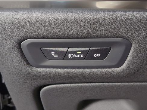 Used 2026 BMW X5 sDrive40i image 16