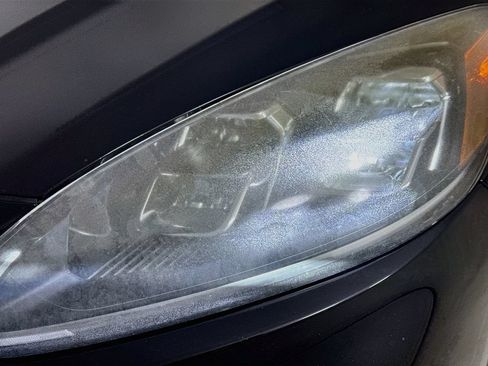 Used 2020 Ford Escape Titanium AWD/4WD image 37