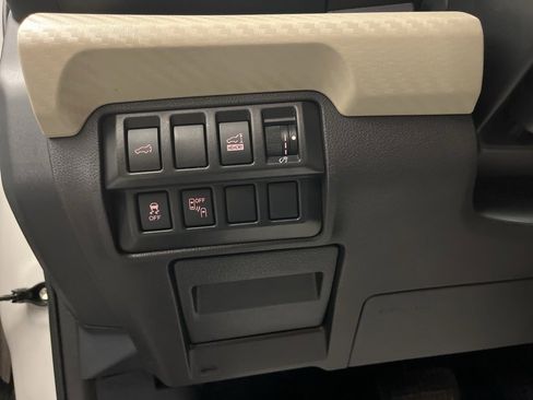 Used 2019 Subaru Ascent Premium w/ Popular Package #3 image 12