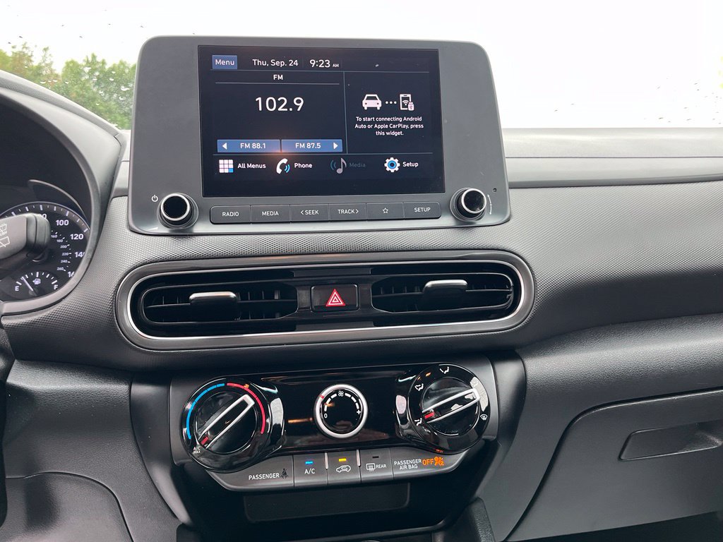 Used 2023 Hyundai Kona SE w/ Cargo Package FWD image 19
