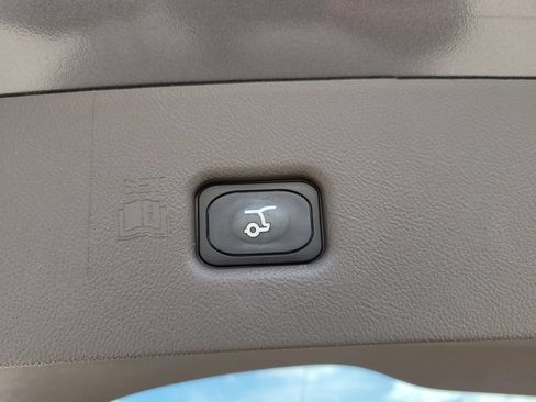 Certified 2023 Lincoln Nautilus FWD w/ Premium Package image 7