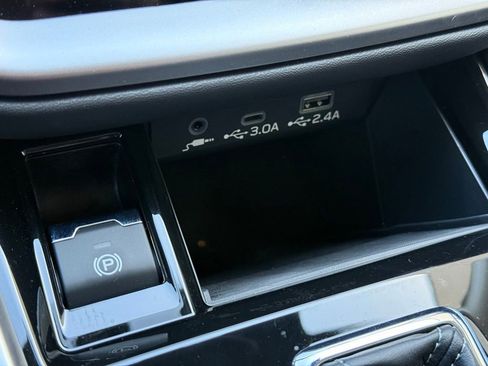 Used 2025 Subaru Outback Premium w/ Popular Package #1A AWD/4WD image 19