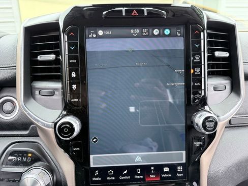 Used 2022 RAM 1500 Laramie w/ Laramie Southwest Edition image 17