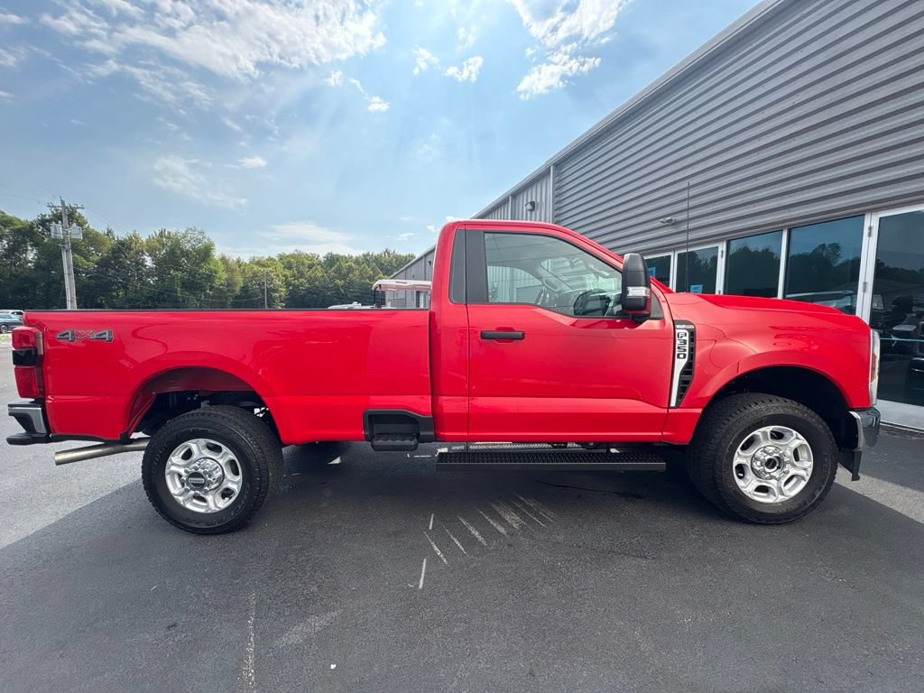 Used 2026 Ford F350 XLT w/ 360-Degree Camera Package AWD/4WD image 4
