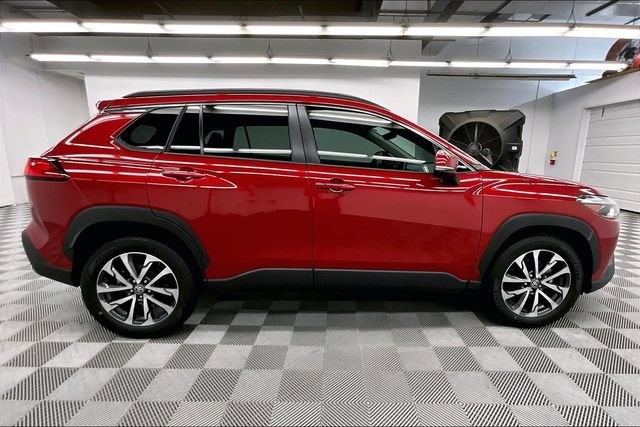 Used 2023 Toyota Corolla Cross XLE FWD image 15