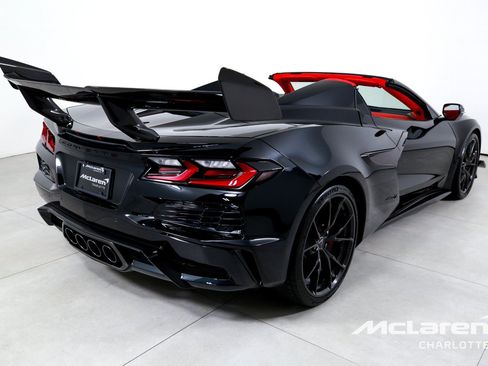 Used 2026 Chevrolet Corvette ZR1 w/ ZR1 Carbon Fiber Aero Package RWD image 9