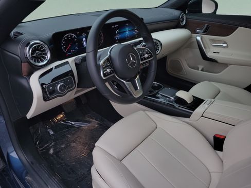 Used 2023 Mercedes-Benz CLA 250 image 18