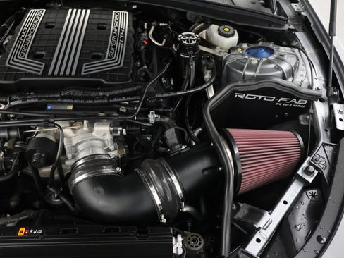 Used 2021 Chevrolet Camaro ZL1 RWD image 17