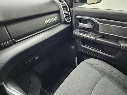 Used 2022 RAM 2500 Big Horn w/ Level C Equiment Group image 12