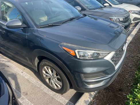 Used 2021 Hyundai Tucson Value w/ Cargo Package FWD image 3
