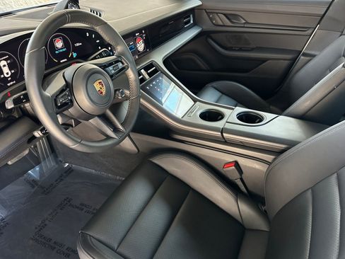 Certified 2022 Porsche Taycan 4S AWD/4WD image 4