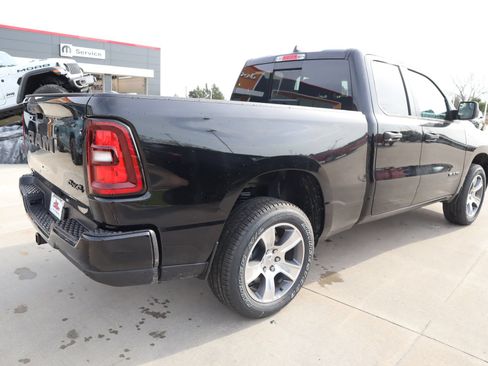New 2026 RAM 1500 Express AWD/4WD image 20